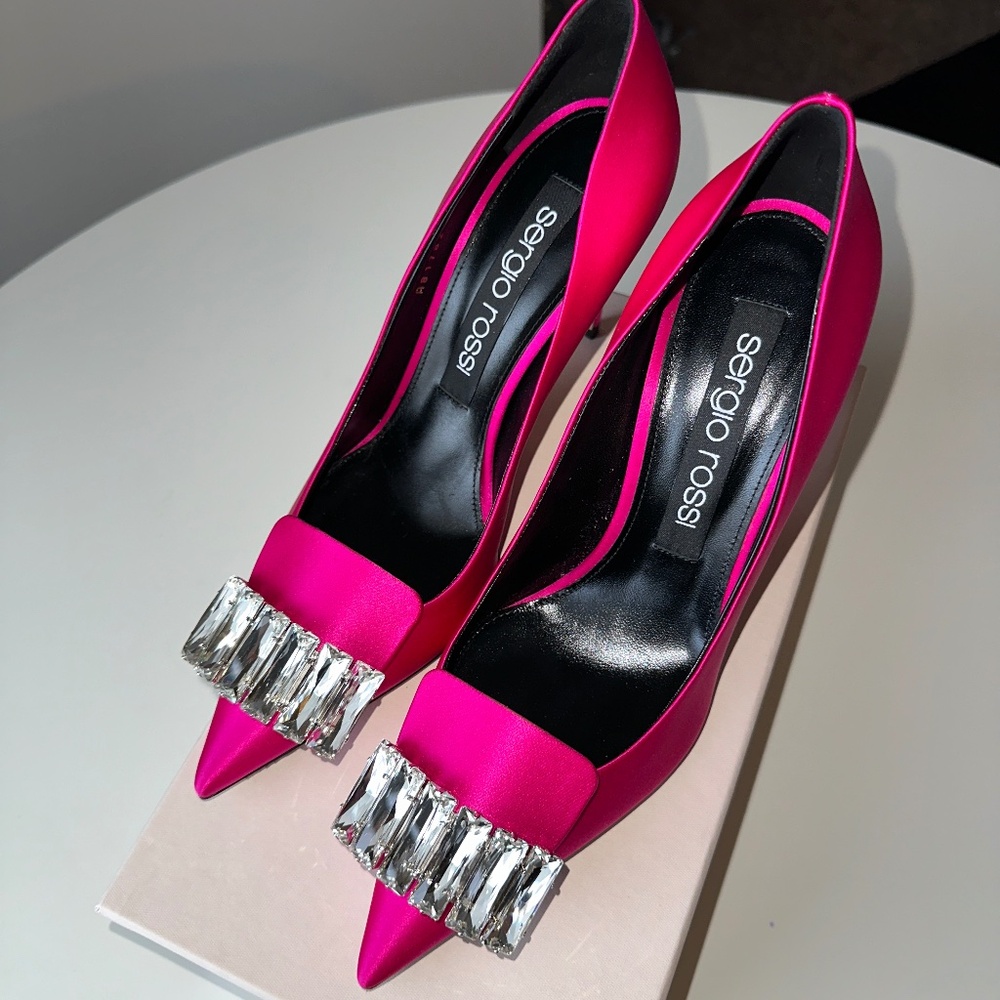 BRAND NEW - SERGIO ROSSI sr1 90 crystal-embellished satin pumps EU 39